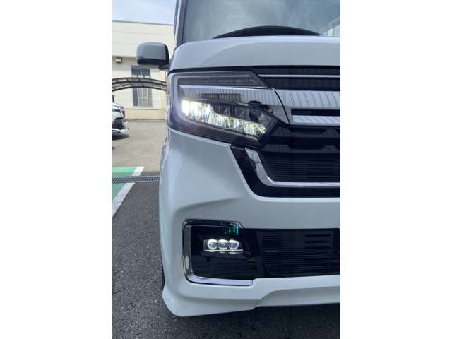 ホンダ Ｎ　ＢＯＸ カスタム ６６０ Ｌ ターボ R5年 (近畿) 99