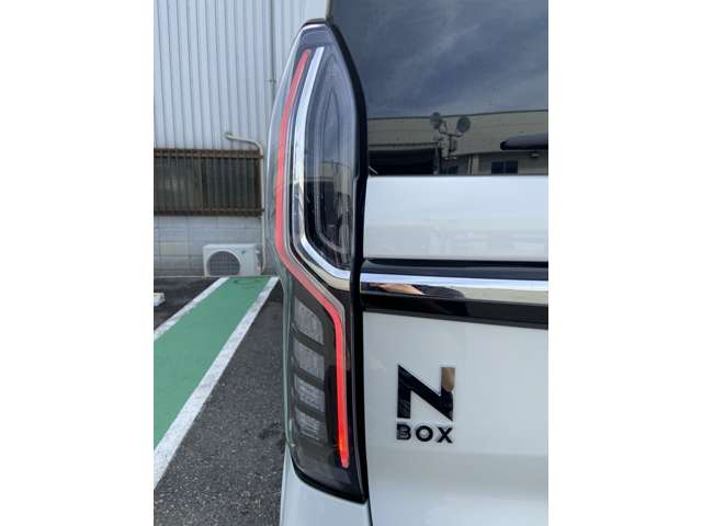ホンダ Ｎ　ＢＯＸ カスタム ６６０ Ｌ ターボ R5年 (近畿) 99