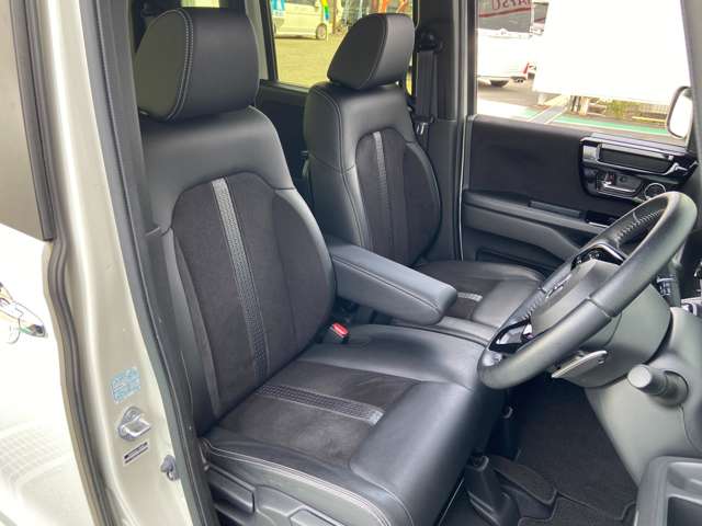 ホンダ Ｎ　ＢＯＸ カスタム ６６０ Ｌ ターボ R5年 (近畿) 99