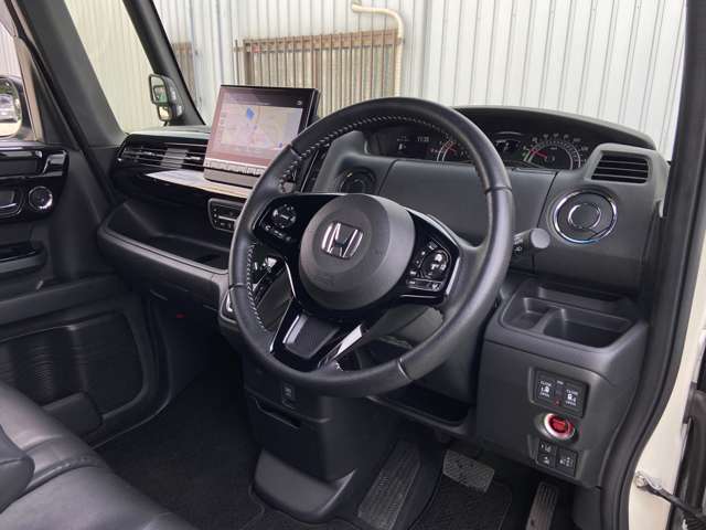 ホンダ Ｎ　ＢＯＸ カスタム ６６０ Ｌ ターボ R5年 (近畿) 99