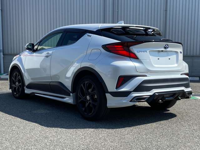 トヨタ Ｃ−ＨＲ ハイブリッド １．８ Ｇ モード ネロ セーフティ プラスＩＩ R4年 (近畿) 99
