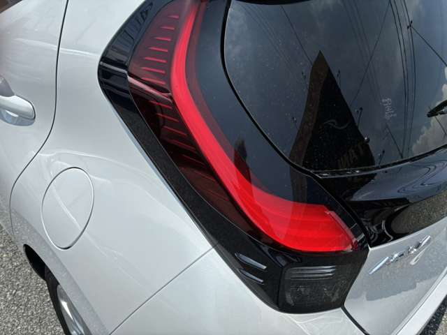 トヨタ アクア １．５ Ｚ R8年 (近畿) 99