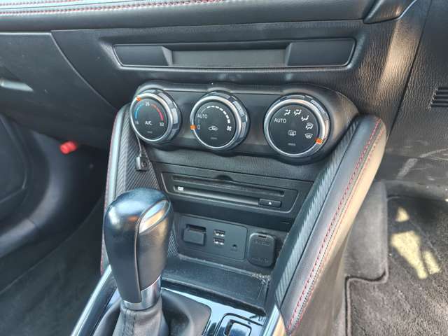 マツダ デミオ １．５ ＸＤ ツーリング ディーゼルターボ H27年 (近畿) 99