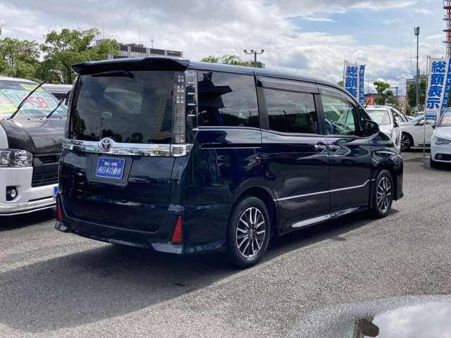 トヨタ ヴォクシー ２．０ ＺＳ 煌 H27年 (九州・沖縄) 99