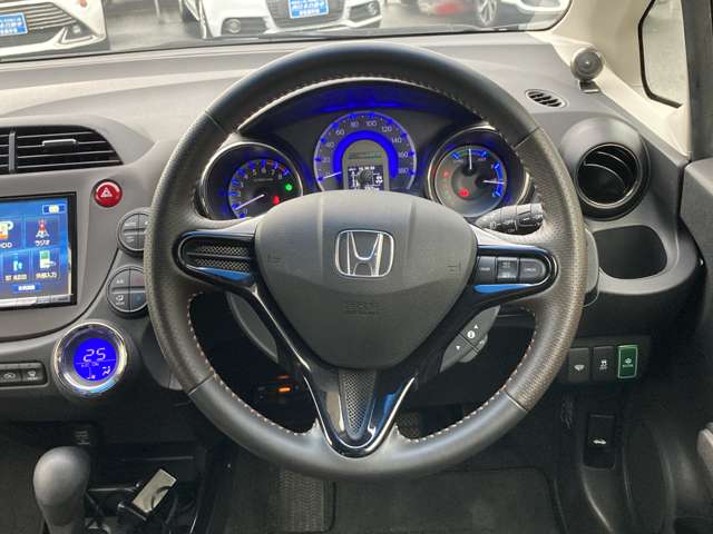ホンダ フィット　シャトル　ハイブリッド １．３ スマートセレクション H25年 (九州・沖縄) 99
