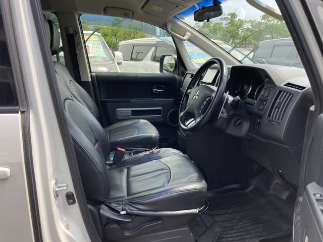三菱 デリカ　Ｄ：５ ２．２ Ｄ パワーパッケージ ディーゼルターボ ４ＷＤ H30年 (九州・沖縄) 99