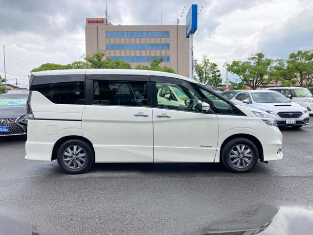 日産 セレナ １．２ Ｅ－ＰＯＷＥＲ ハイウェイスター Ｖ R1年 (九州・沖縄) 99