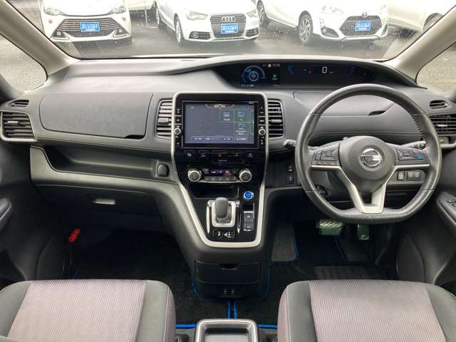 日産 セレナ １．２ Ｅ－ＰＯＷＥＲ ハイウェイスター Ｖ R1年 (九州・沖縄) 99