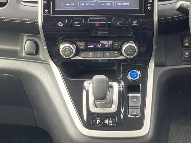 日産 セレナ １．２ Ｅ－ＰＯＷＥＲ ハイウェイスター Ｖ R1年 (九州・沖縄) 99