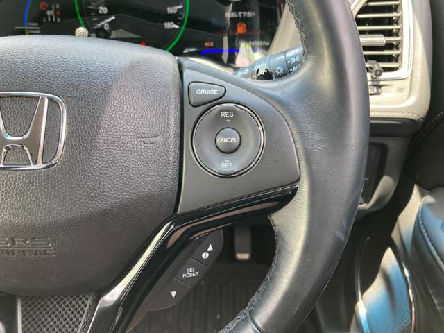 ホンダ ヴェゼル １．５ ハイブリッド Ｚ H27年 (九州・沖縄) 99