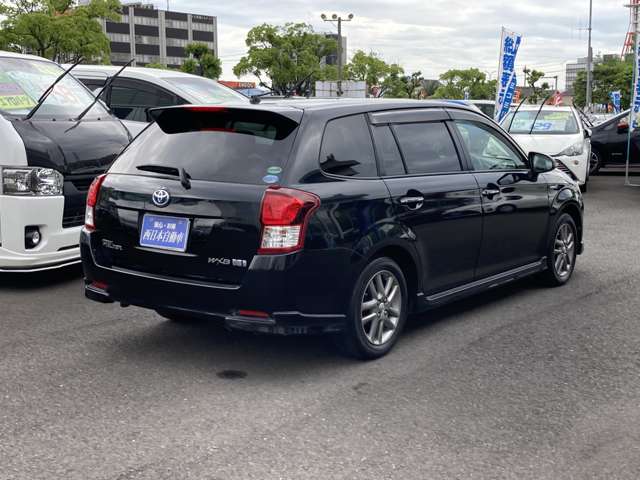 トヨタ カローラフィールダー　ハイブリッド １．５ ハイブリッド Ｇ エアロツアラー Ｗ×Ｂ H26年 (九州・沖縄) 99