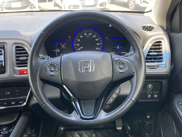 ホンダ ヴェゼル １．５ ハイブリッド Ｘ H27年 (九州・沖縄) 99