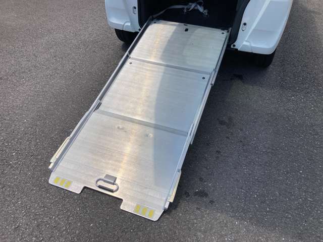 ホンダ Ｎ　ＢＯＸ＋ ６６０ Ｇ 車イス仕様車 H29年 (九州・沖縄) 99