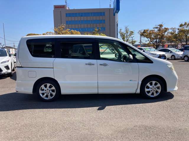 日産 セレナ ２．０ ハイウェイスター Ｓ－ＨＹＢＲＩＤ H25年 (九州・沖縄) 99