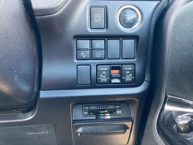 トヨタ ヴォクシー ２．０ ＺＳ 煌 H30年 (九州・沖縄) 99