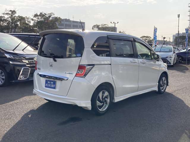 ホンダ フリード　ハイブリッド １．５ ジャストセレクション H27年 (九州・沖縄) 99