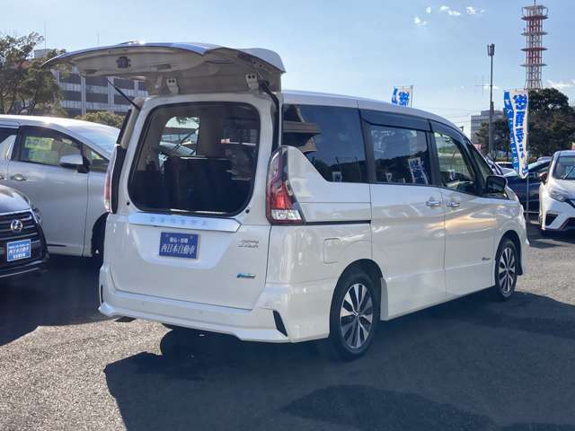 日産 セレナ ２．０ ハイウェイスター Ｖセレクション H30年 (九州・沖縄) 99
