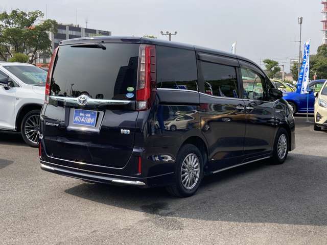 トヨタ エスクァイア　ハイブリッド １．８ ハイブリッド ＧＩ H27年 (九州・沖縄) 99