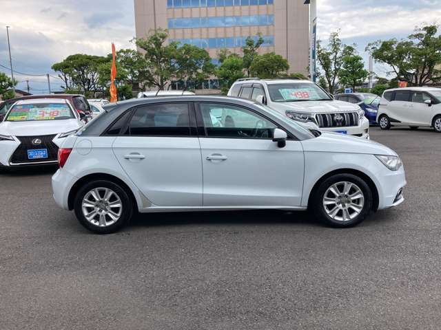 アウディ Ａ１　スポーツバック １．４　ＴＦＳＩ H27年 (九州・沖縄) 99