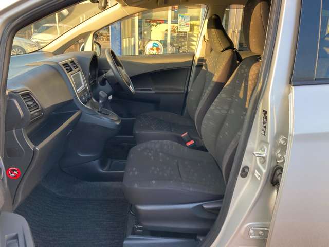トヨタ ラクティス １．３ Ｘ ウェルキャブ 車イス仕様車スロープタイプ タイプＩ 助手席側リアシート付 H25年 (九州・沖縄) 99