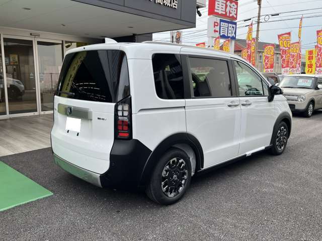 ホンダ フリード　ハイブリッド １．５ Ｅ：ＨＥＶ クロスター R8年 (九州・沖縄) 99