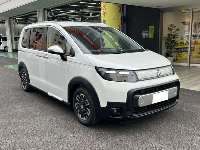 ホンダ フリード　ハイブリッド １．５ Ｅ：ＨＥＶ クロスター R8年 (九州・沖縄) 99