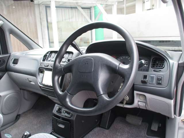 三菱 デリカスペースギア ３．０ シャモニー ハイルーフ ４ＷＤ H14年 (九州・沖縄) 99