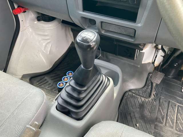 三菱 ミニキャブトラック ６６０ Ｖタイプ エアコン付 H18年 (九州・沖縄) 99