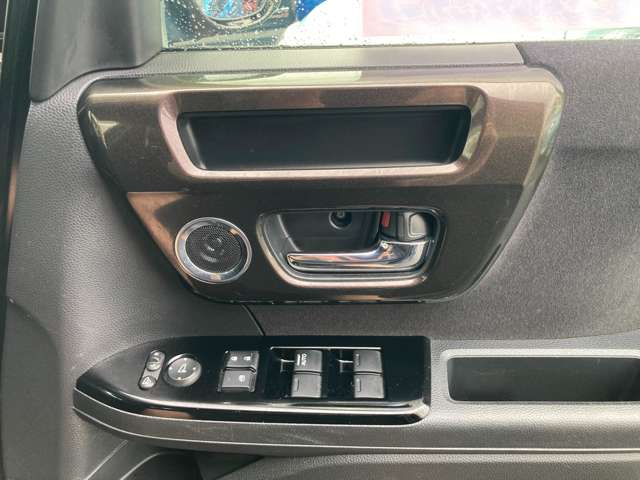 ホンダ Ｎ　ＢＯＸ カスタム ６６０ Ｇ ＥＸ ターボ ホンダセンシング H30年 (九州・沖縄) 99