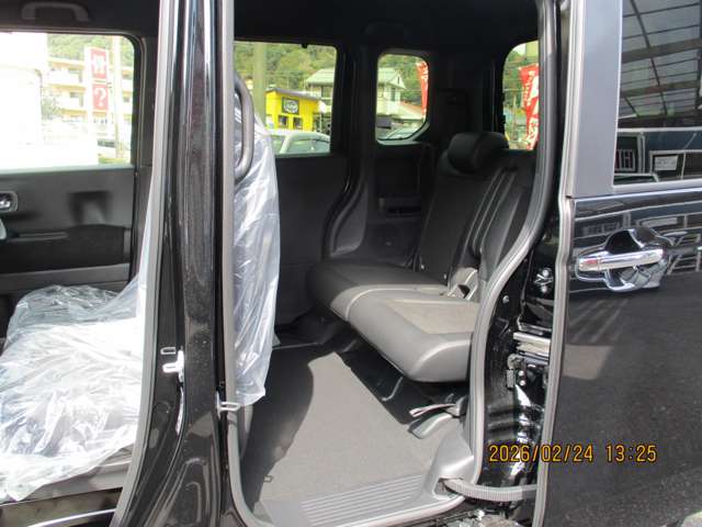 ホンダ Ｎ　ＢＯＸ カスタム ６６０ ターボ R8年 (九州・沖縄) 99