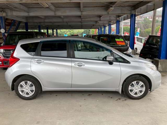 日産 ノート １．２ Ｘ ＤＩＧ－Ｓ H28年 (九州・沖縄) 99