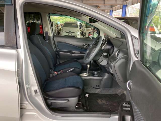 日産 ノート １．２ Ｘ ＤＩＧ－Ｓ H28年 (九州・沖縄) 99