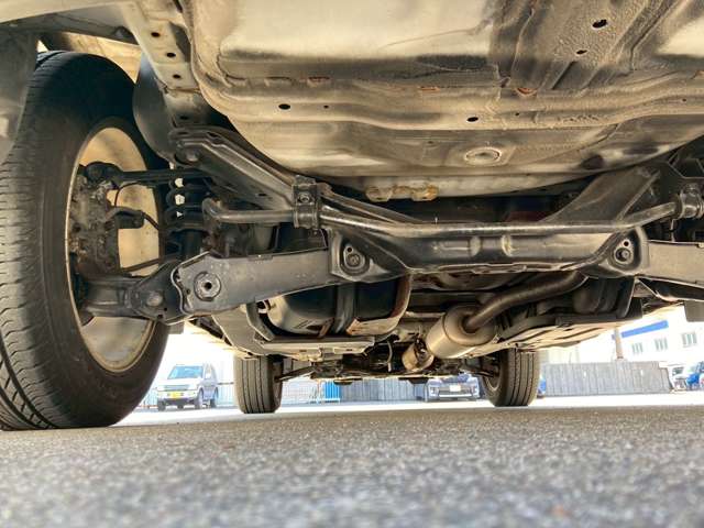 ホンダ ＣＲ−Ｖ ２．４ ＺＬ ＨＤＤナビ アルカンターラスタイル H22年 (九州・沖縄) 99
