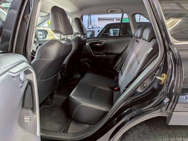 トヨタ ＲＡＶ４ ２．０ Ｇ ４ＷＤ R2年 (九州・沖縄) 99