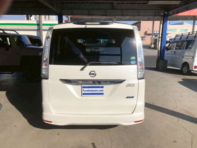 日産 セレナ ２．０ ハイウェイスター Ｓ－ＨＹＢＲＩＤ Ｖセレクション H25年 (九州・沖縄) 99