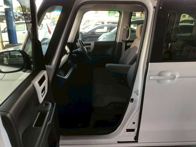 ホンダ Ｎ　ＢＯＸ ６６０ Ｌ スロープ R4年 (九州・沖縄) 99