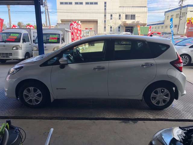 日産 ノート １．２ Ｅ－ＰＯＷＥＲ Ｘ H29年 (九州・沖縄) 99