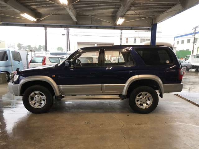 トヨタ ハイラックスサーフ ３．０ ＳＳＲ－Ｘ ワイドボディ アクティブパッケージ装着車Ｉ ディーゼルターボ ４ＷＤ H9年 (九州・沖縄) 99