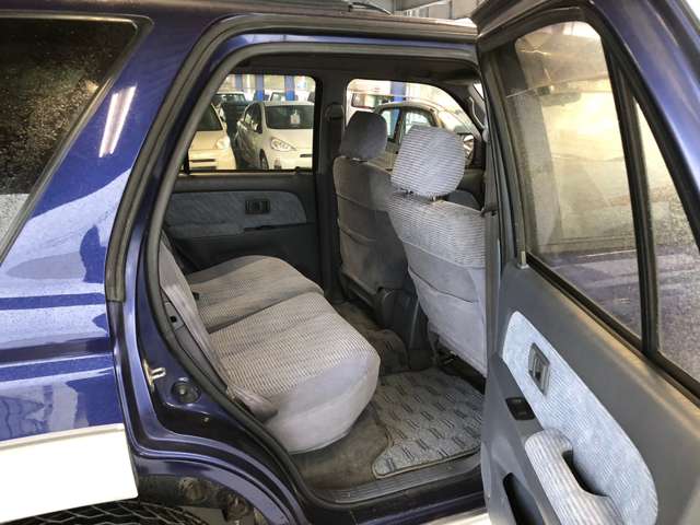 トヨタ ハイラックスサーフ ３．０ ＳＳＲ－Ｘ ワイドボディ アクティブパッケージ装着車Ｉ ディーゼルターボ ４ＷＤ H9年 (九州・沖縄) 99