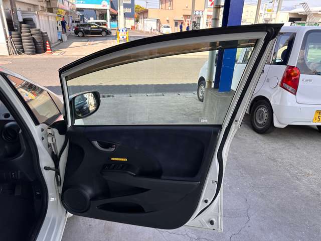 ホンダ フィット １．３ Ｇ H23年 (九州・沖縄) 99