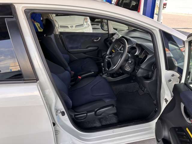 ホンダ フィット １．３ Ｇ H23年 (九州・沖縄) 99