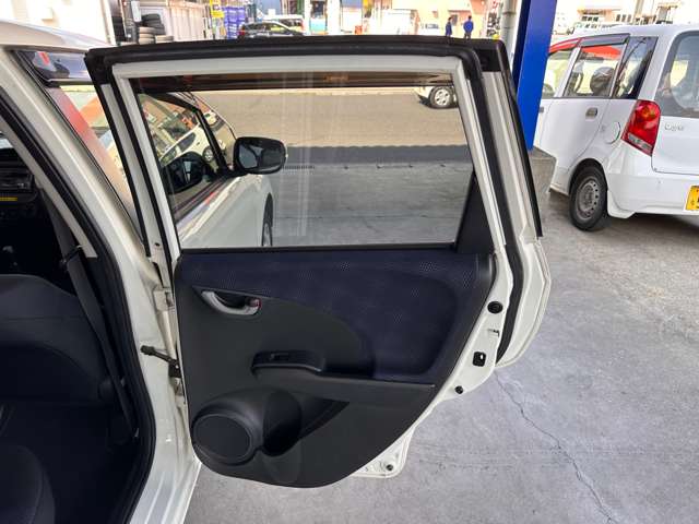 ホンダ フィット １．３ Ｇ H23年 (九州・沖縄) 99