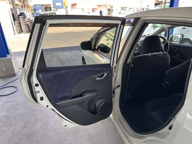ホンダ フィット １．３ Ｇ H23年 (九州・沖縄) 99