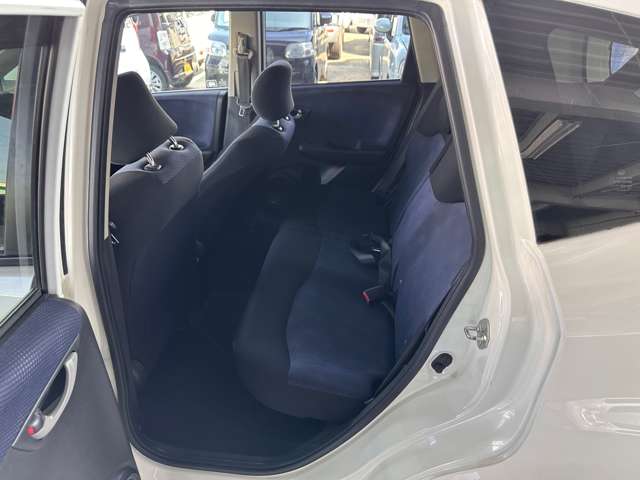 ホンダ フィット １．３ Ｇ H23年 (九州・沖縄) 99
