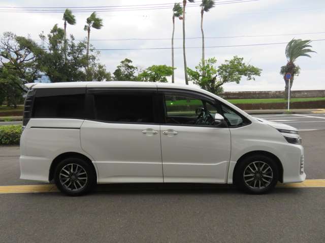 トヨタ ヴォクシー ２．０ ＺＳ H26年 (九州・沖縄) 99