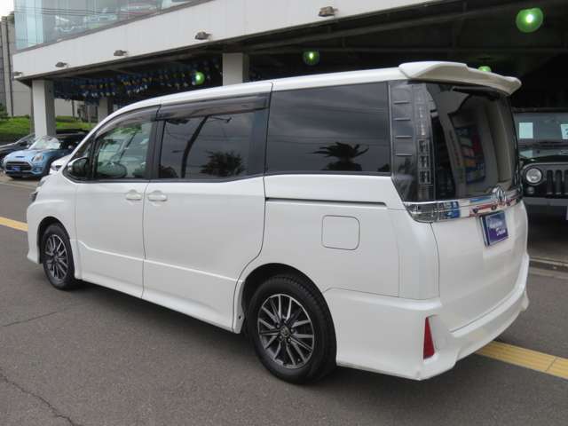 トヨタ ヴォクシー ２．０ ＺＳ H26年 (九州・沖縄) 99
