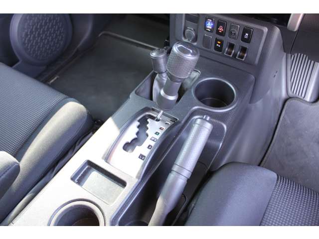 トヨタ ＦＪ　クルーザー ４．０ オフロードパッケージ ４ＷＤ H27年 (東海) 99
