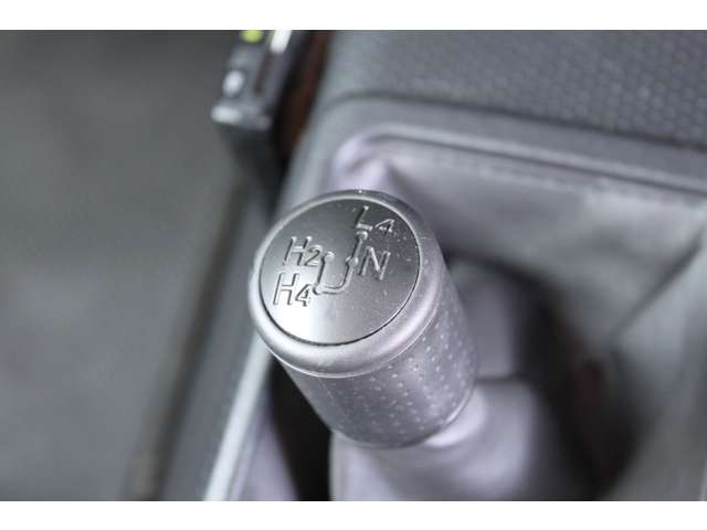 トヨタ ＦＪ　クルーザー ４．０ オフロードパッケージ ４ＷＤ H27年 (東海) 99