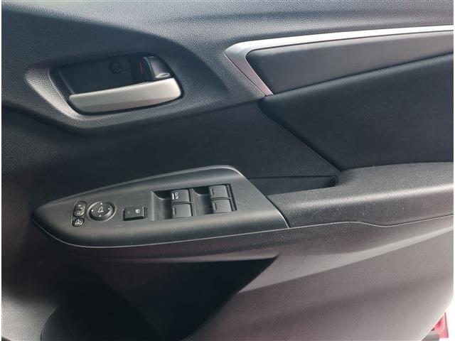 ホンダ フィット １．３ １３Ｇ Ｆ R1年 (東海) 99
