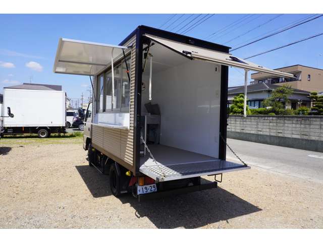 いすゞ エルフ キッチンカー H19年 (東海) 99